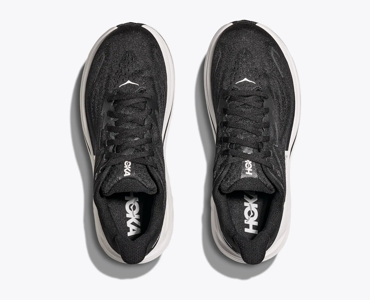 HOKA - Clifton 10 Black / White