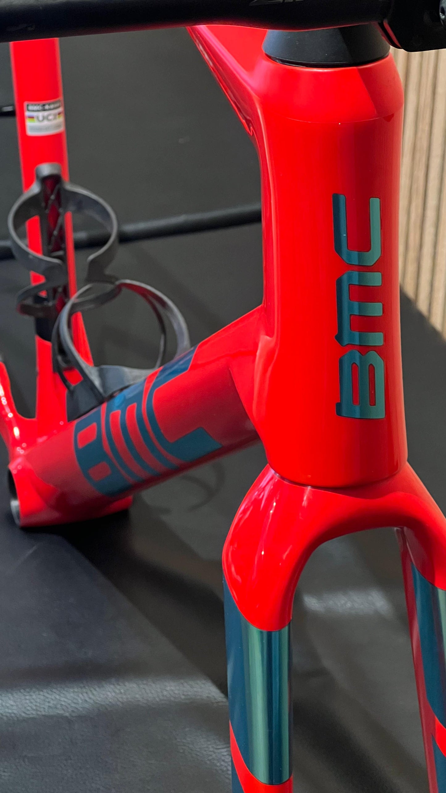 BMC - KAIUS 01 CUADRO